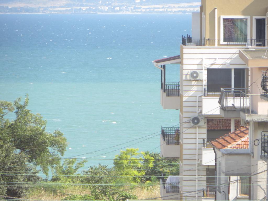 Emona Apartment Burgas Luaran gambar