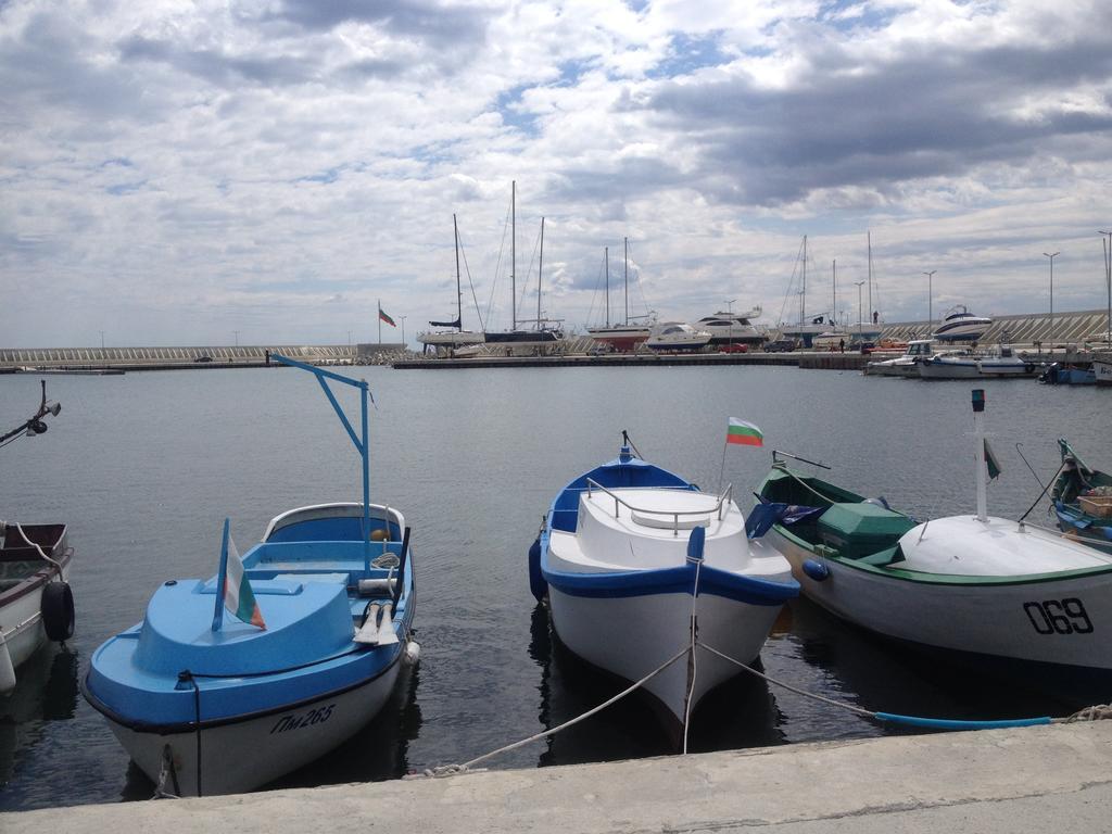 Emona Apartment Burgas Luaran gambar